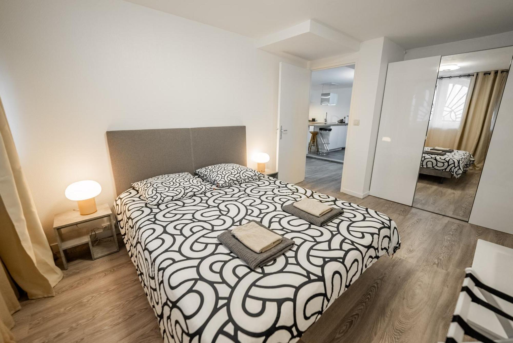 Bel Appartement Renove - Place Du Palais Avec Parking Bordeaux Exteriör bild